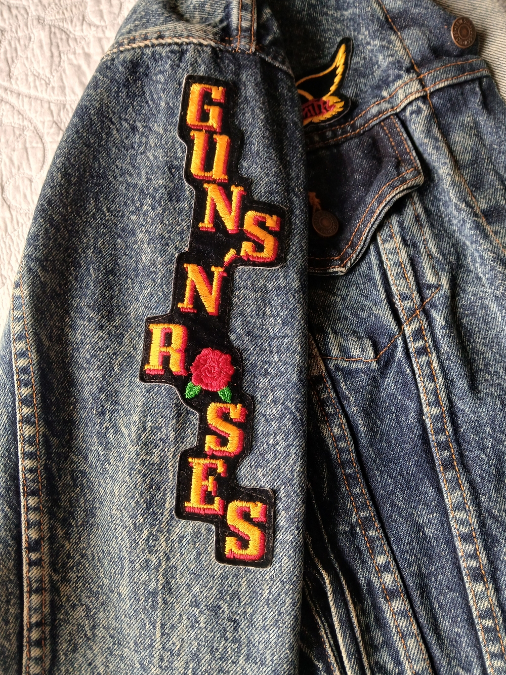 ☆Customized Vintage  Levi's Distressed Blue Denim Aerosmith Jacket With Patches♤ - Picture 4 of 8